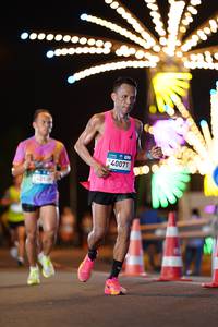 BIB: 40071
                            <button type="button" onclick="openModal(22846109)" class="btn btn-primary btn-sm float-right btn-popup" data-toggle="modal" data-target=".modal-high-quality">
                        <i class="fas fa-shopping-cart"></i> Add to Cart
                    </button>
                                            <button type="button" onclick="isThisMe(22846109, true)" class="btn btn-success btn-sm float-right btn-popup btn-isme hidden" data-toggle="tooltip" data-placement="bottom" title="นี่คือรูปของคุณใช่ไหม คลิกที่นี่เพื่อเอาเข้าอัลบั้ม">
                        <i class="fas fa-plus"></i> Add to album
                    </button>
                    <button type="button" onclick="isThisMe(22846109, false)" class="btn btn-warning btn-sm float-right btn-popup btn-isnotme hidden">
                        <i class="fas fa-ban"></i> Remove from album
                    </button>